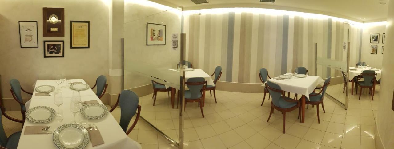 Pension Elisardo نويا المظهر الخارجي الصورة